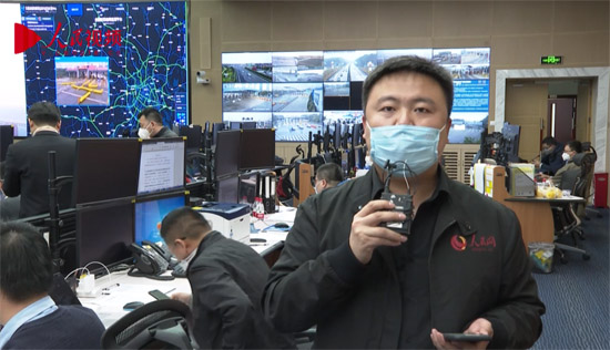 人民网记者直播中